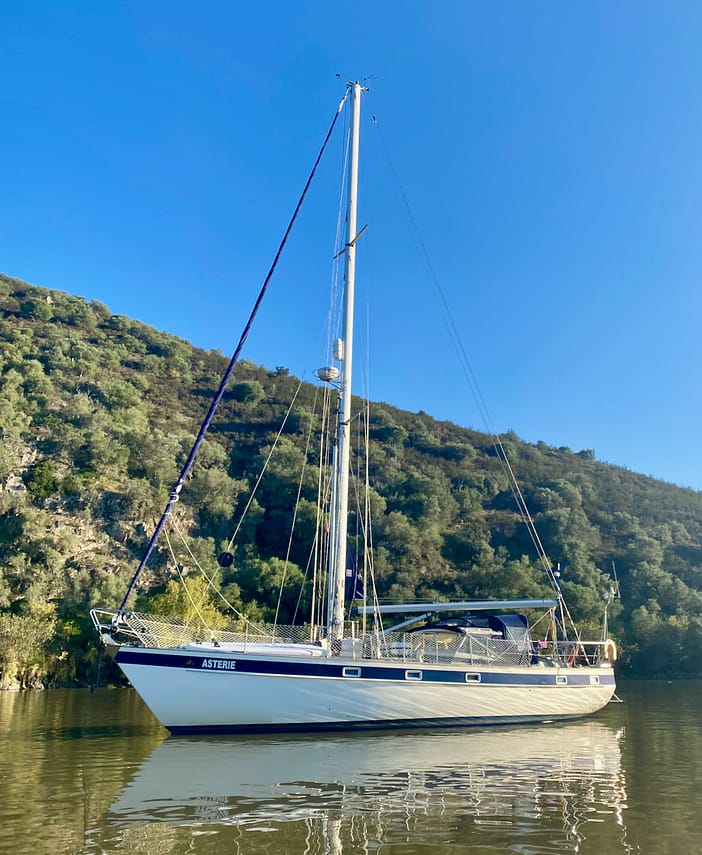 Asterie at anchor (Guadiana River) Asterie at anchor (Guadiana River)