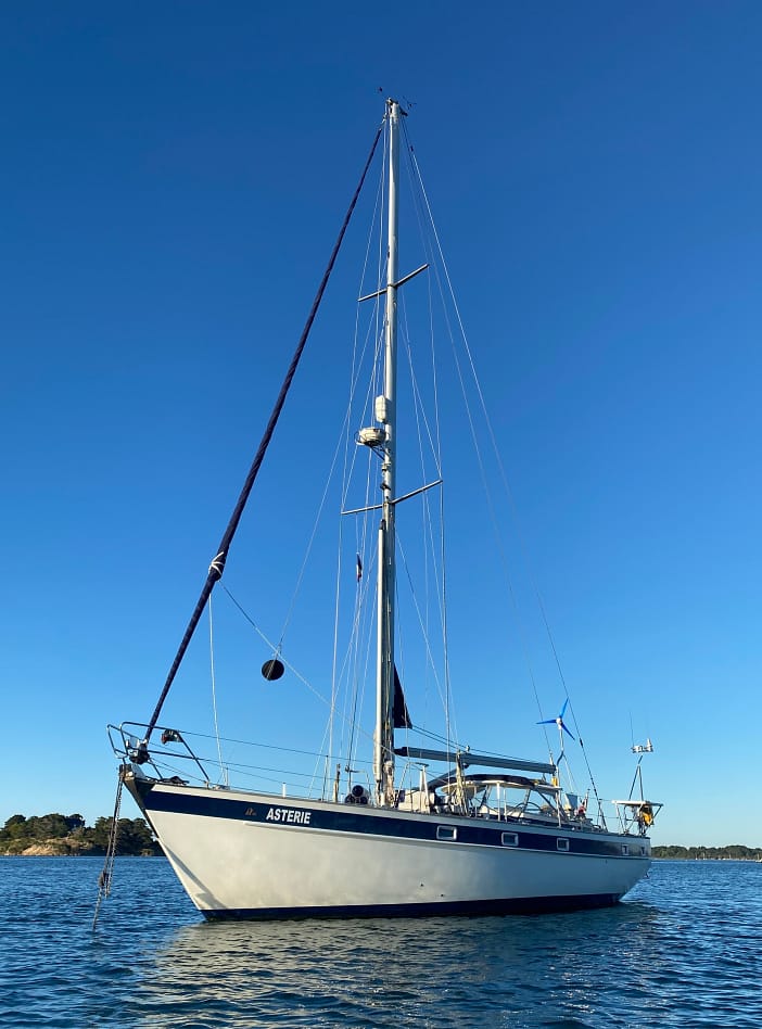 Hallberg-Rassy 42E Hallberg-Rassy 42E sailboat - our home